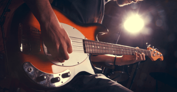 apprendre la guitare basse à Mons